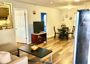 Greenhill Boutique Suites hotel thumbnail 7