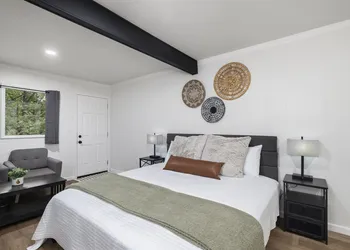 The Lofts on Indian Point hotel thumbnail 2