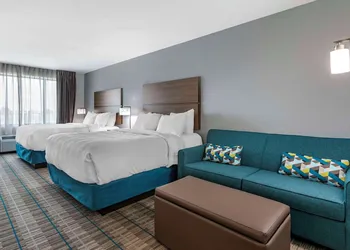 MainStay Suites Milwaukee/Franklin hotel thumbnail 7