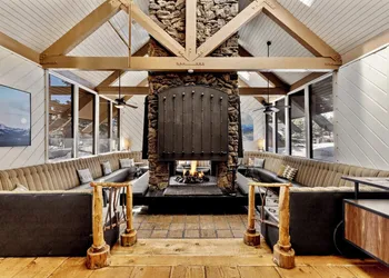 Outbound Mammoth hotel thumbnail 4