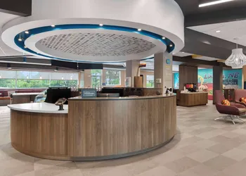 Tru By Hilton Lincoln East hotel thumbnail 6