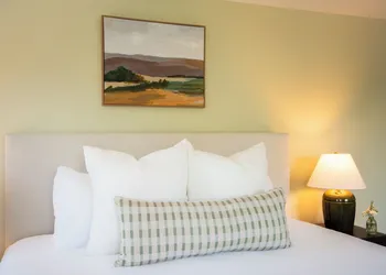 The Pathmaker Hotel hotel thumbnail 7