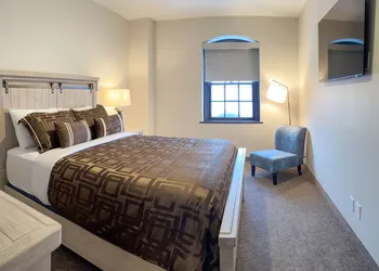 The Alonzo Ward Hotel hotel thumbnail 4