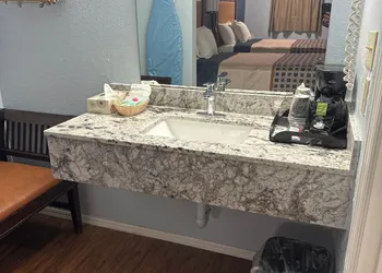 Tanglewood Motel hotel thumbnail 2