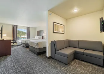 Cobblestone Hotel & Suites - Alpine hotel thumbnail 7