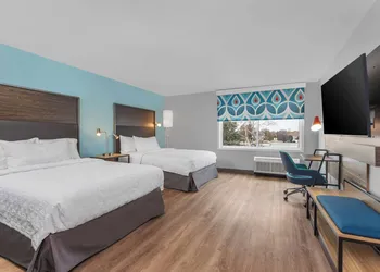 Tru By Hilton Janesville hotel thumbnail 8
