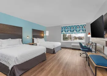 Tru By Hilton Janesville hotel thumbnail 8