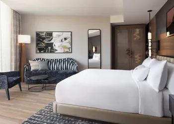 Caesars Republic Scottsdale, a Hilton Hotel hotel thumbnail 6