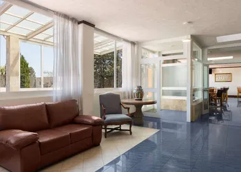 Howard Johnson by Wyndham Toluca hotel thumbnail 5