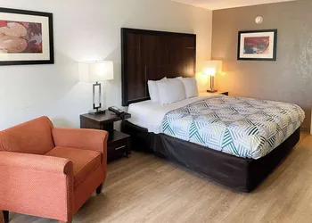 Motel 6 Opelika, AL hotel thumbnail 4