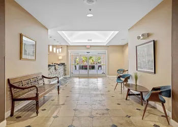 Blue Water Inn & Suites, BW Signature Collection hotel thumbnail 3