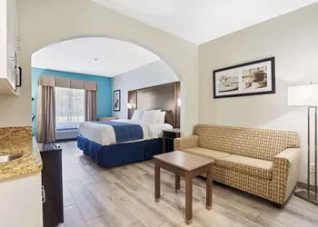 Blue Water Inn & Suites, BW Signature Collection hotel thumbnail 4