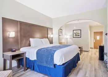 Blue Water Inn & Suites, BW Signature Collection hotel thumbnail 7