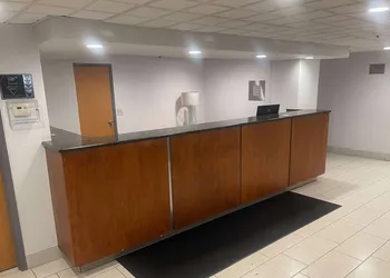 Days Inn by Wyndham Englewood Dayton Airport hotel thumbnail 2