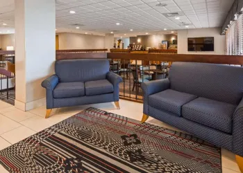 Days Inn by Wyndham Englewood Dayton Airport hotel thumbnail 3