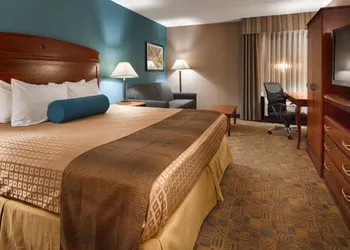 Days Inn by Wyndham Englewood Dayton Airport hotel thumbnail 7
