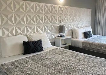 A & S Vacation Rooms hotel thumbnail 3