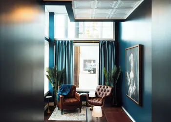 The Painted Lady hotel thumbnail 3