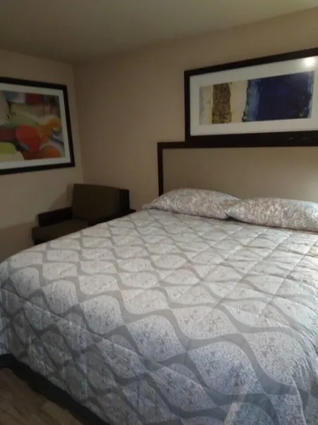 Anglers Hideaway Cabins Extended Stay hotel detail image 2