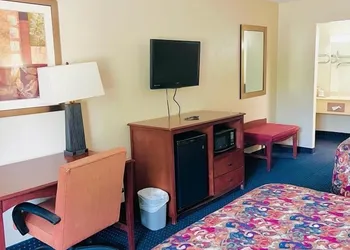 The ashley inn hotel thumbnail 5