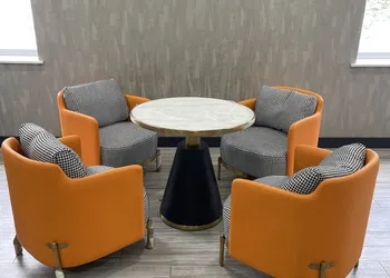 Luxor Inn & Suites, a Travelodge by Wyndham hotel thumbnail 6