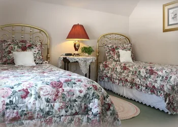 Greenwood Manor Inn hotel thumbnail 6
