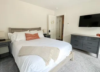 Four Seasons For Fun hotel thumbnail 8