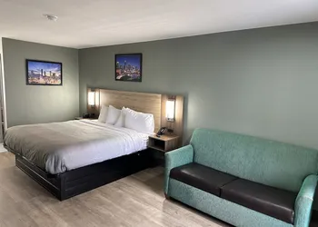 Quality Inn Monroe hotel thumbnail 8