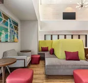 Hampton Inn & Suites Oroville hotel detail image 3