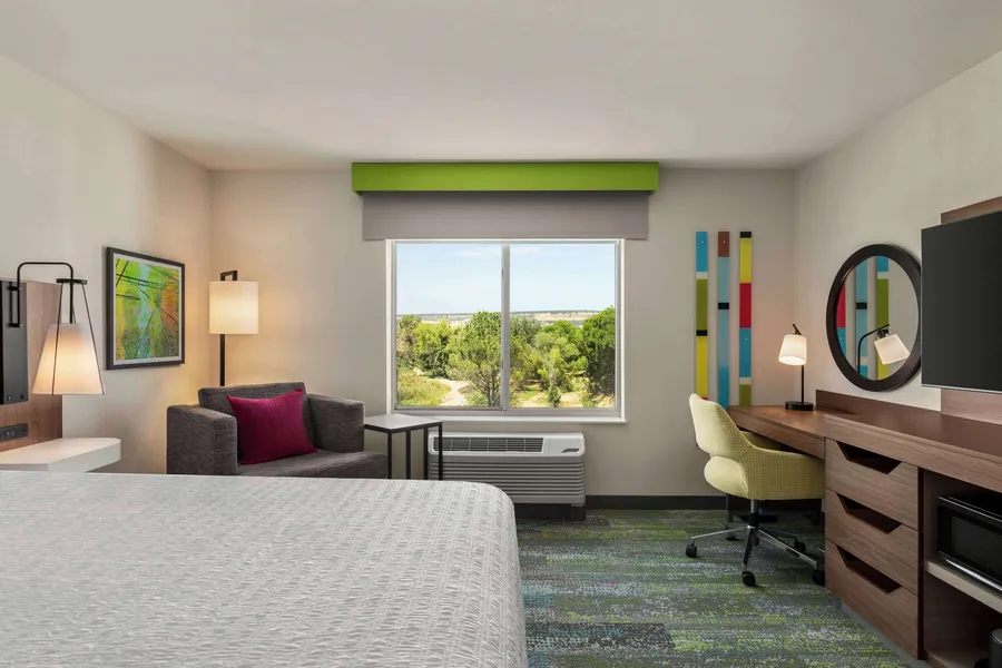 Hampton Inn & Suites Oroville hotel detail image 6