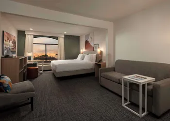 Spark by Hilton Houston Bush Intercontinental Airport hotel thumbnail 8