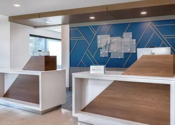 Holiday Inn Express and Suites Alton St Louis Area by IHG hotel thumbnail 2