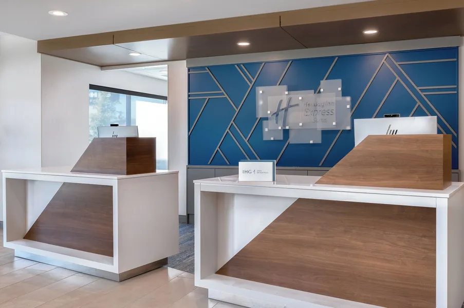 Holiday Inn Express and Suites Alton St Louis Area by IHG hotel detail image 2