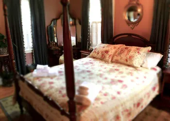 Silsbee's by Daniels House hotel thumbnail 4
