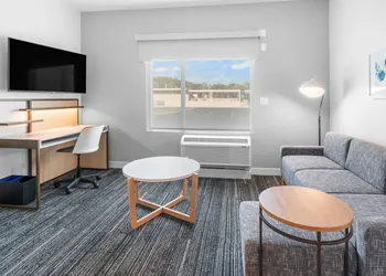 TownePlace Suites Jacksonville Airport hotel thumbnail 8