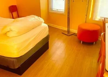 BedExpress hotel hostel hotel thumbnail 6
