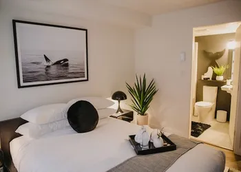 Waddington Flats hotel thumbnail 8