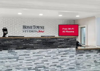 HomeTowne Studios by Red Roof Auburn Hills hotel thumbnail 3
