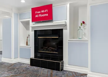 HomeTowne Studios by Red Roof Auburn Hills hotel thumbnail 4