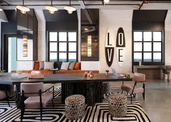 Moxy St. Petersburg Downtown hotel thumbnail 5
