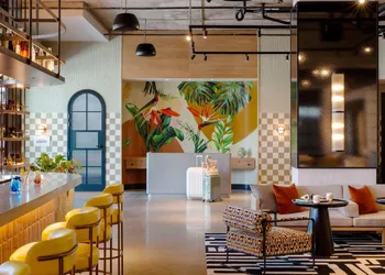 Moxy St. Petersburg Downtown hotel thumbnail 6