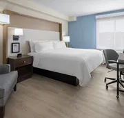 Holiday Inn Hotel and Suites Richmond West End by IHG hotel detail image 7