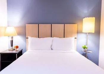 Sonesta Simply Suites Lansing hotel thumbnail 4