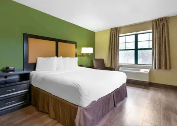 Sonesta Simply Suites Lansing hotel thumbnail 6