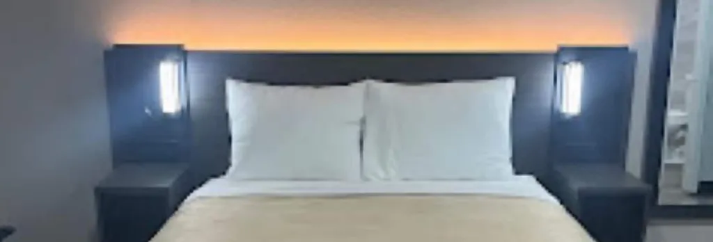Hotel photo 1 of 6