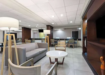 Wyndham Garden Monterrey Aeropuerto hotel thumbnail 3