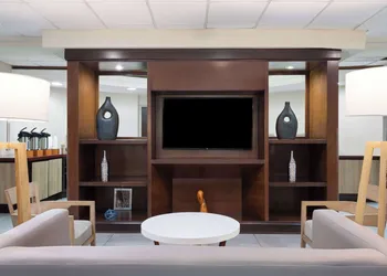 Wyndham Garden Monterrey Aeropuerto hotel thumbnail 4
