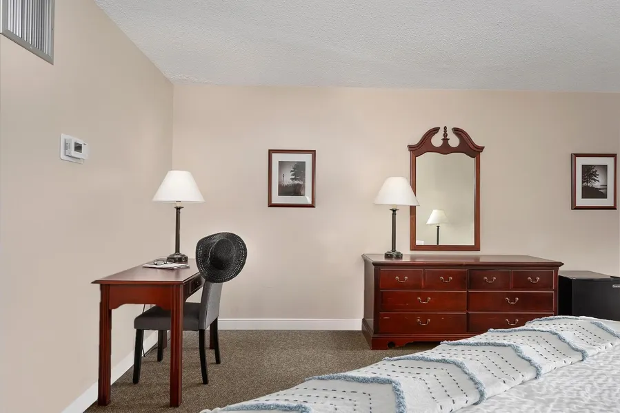 Fantastic Suite With King Bed and Beautiful Bay View! hotel detail image 2