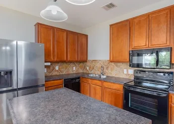 Colony Suite - Round Rock hotel thumbnail 2