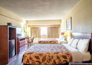 Dominion Inn & Suites hotel thumbnail 7